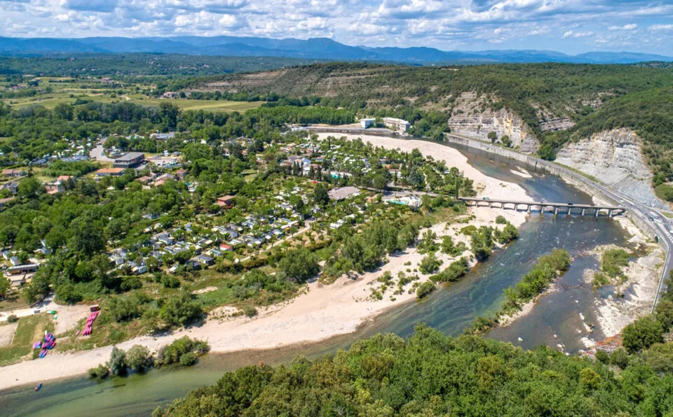 Un Super camping quatre étoiles dans les gorges de l’Ardèche !